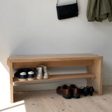 Mellemhøje bænke med hylde