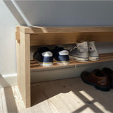 Mellemhøje bænke med hylde